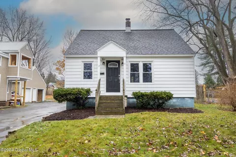 17 Douglas Ave, Glens Falls, NY 12801