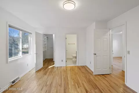 127 Jordan Blvd, Delmar, NY 12054 photo 17
