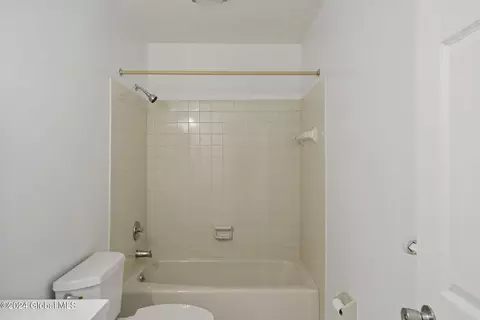 127 Jordan Blvd, Delmar, NY 12054 photo 33