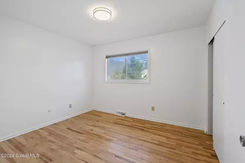 127 Jordan Blvd, Delmar, NY 12054 photo 27
