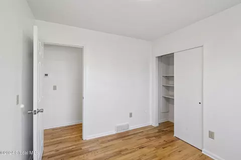 127 Jordan Blvd, Delmar, NY 12054 photo 16