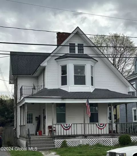 838 2nd Ave, Troy, NY 12182