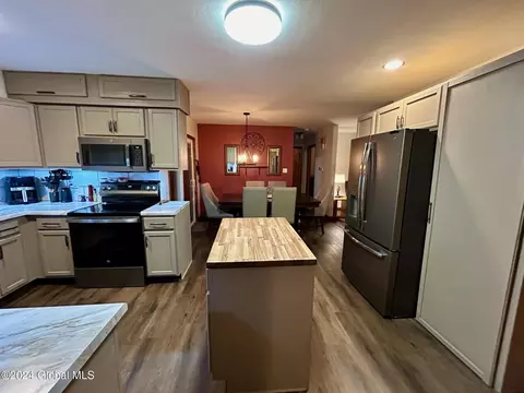 Kitchen - 232 Palmer Ave, Schenectady, NY 12303 photo 2 of 2