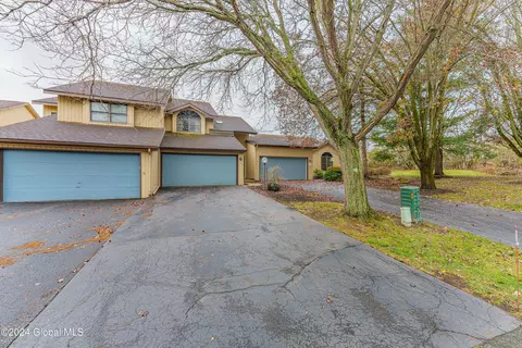 32 Harvard Rd, Watervliet, NY 12189