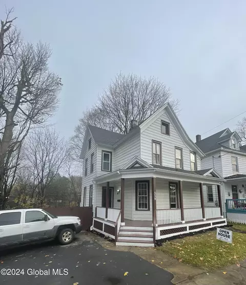 339 Locust Ave, Amsterdam, NY 12010