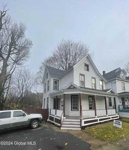 339 Locust Ave, Amsterdam, NY 12010 | MLS #202429687 | 27 Photos - Movoto