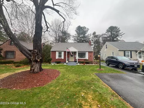 17 Van Wie Ter, Albany, NY 12203