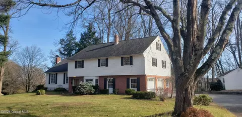 56 Cedar Ln, Glenville, NY 12302