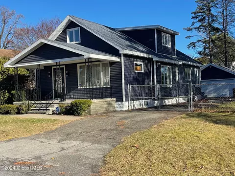 3266 Taylor St, Schenectady, NY 12306