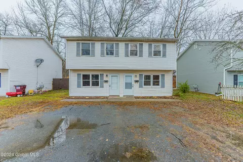 17-19 Maple Ave, Hudson Falls, NY 12839