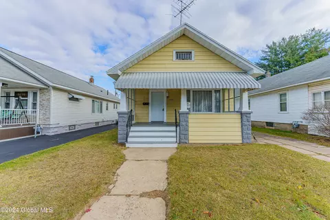 1551 California Ave, Schenectady, NY 12303