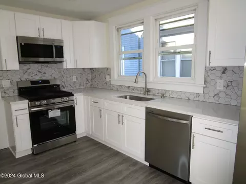 Kitchen - 26 Northern Dr, Troy, NY 12182 photo 4 of 8