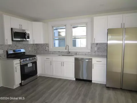 Kitchen - 26 Northern Dr, Troy, NY 12182 photo 2 of 8