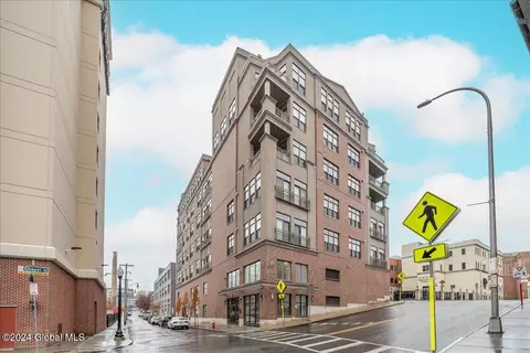 17 Chapel St #701, Albany, NY 12210