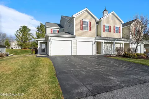206 Linden Ct, Amsterdam, NY 12010
