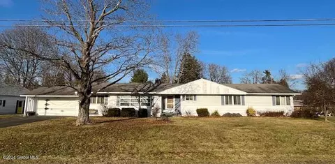 375 Church Rd, Hudson, NY 12534