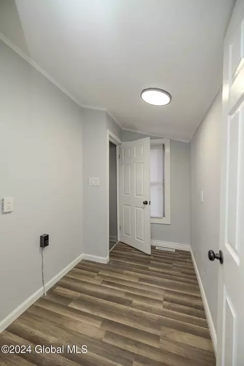 474 Summer St, Schenectady, NY 12306 photo 25