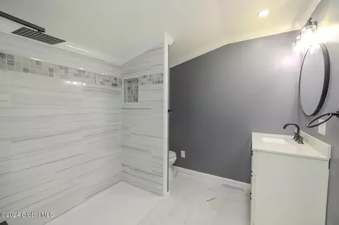 474 Summer St, Schenectady, NY 12306 photo 29