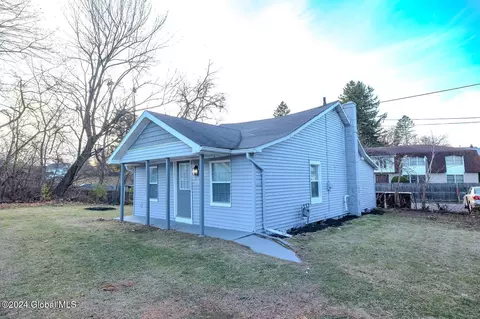 474 Summer St, Schenectady, NY 12306 photo 2