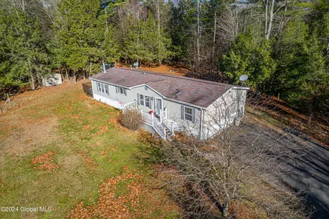 687 Doman Rd, Freehold, NY 12431