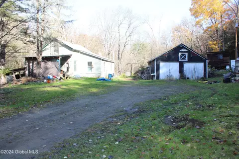 133 Hall Rd, Worcester, NY 12197