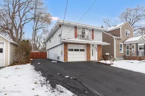 1981 The Plz, Schenectady, NY 12309 photo 2