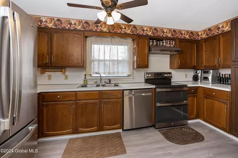 1981 The Plz, Schenectady, NY 12309 photo 11