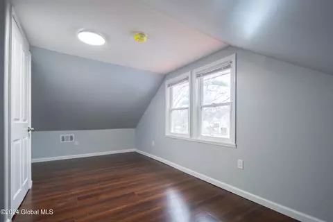 44 Marshall Ave, Schenectady, NY 12304 photo 32