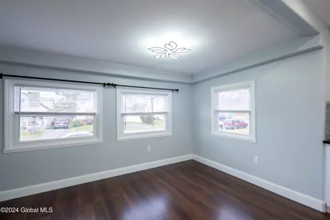 44 Marshall Ave, Schenectady, NY 12304 photo 11
