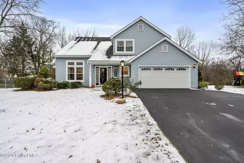 11 Capitol Pl, Rensselaer, NY 12144