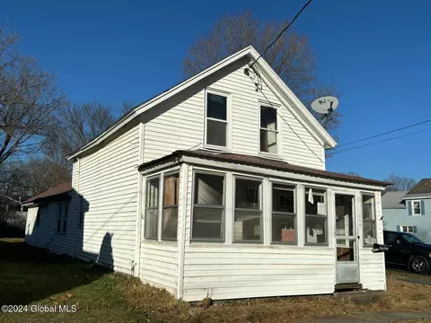 114 Mccrea St, Fort Edward, NY 12828