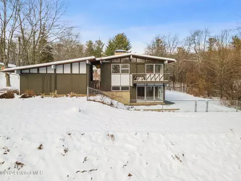 306 Juniper Dr, Schenectady, NY 12306 photo 46