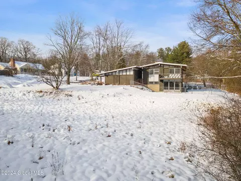 306 Juniper Dr, Schenectady, NY 12306 photo 47