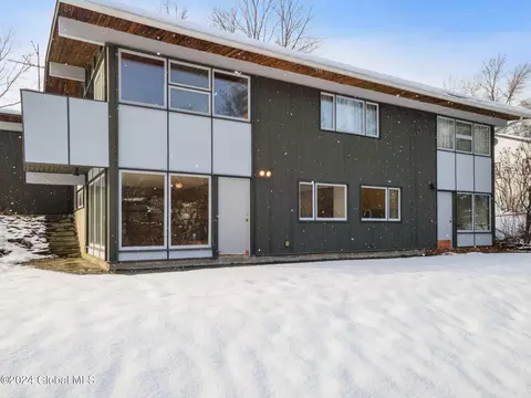 306 Juniper Dr, Schenectady, NY 12306 photo 40