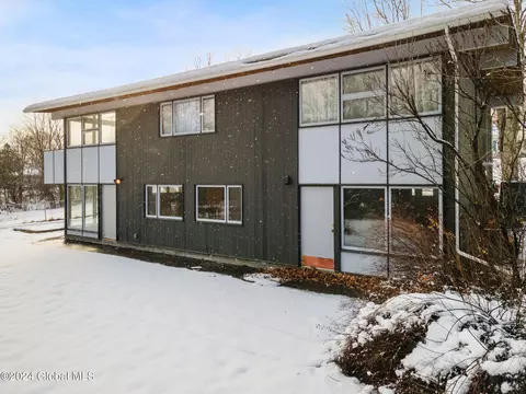 306 Juniper Dr, Schenectady, NY 12306 photo 39