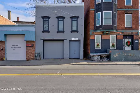 648 River St, Troy, NY 12180