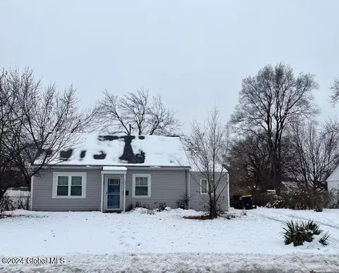 1019 Alheim Dr, Schenectady, NY 12303