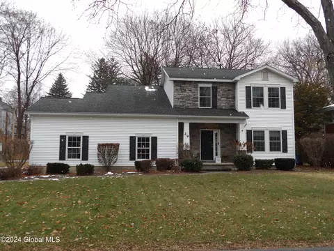 29 Bower St, Albany, NY 12208