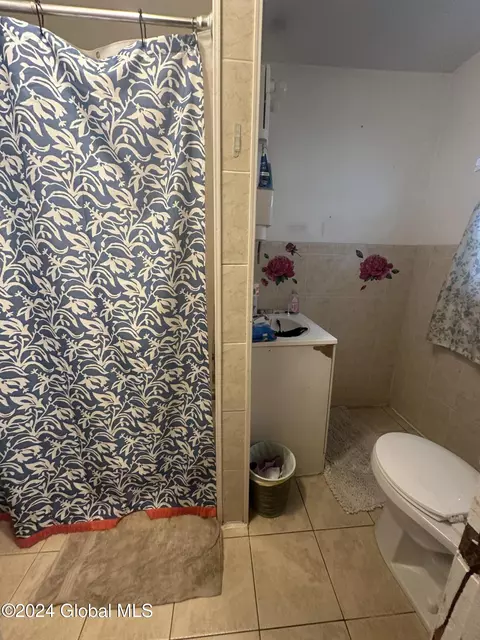 6 Catherine St, Schenectady, NY 12307 photo 6