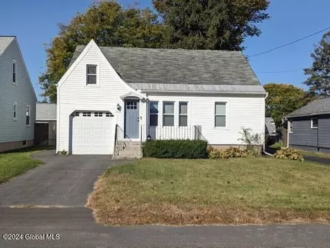 1028 Paul Ave, Rotterdam, NY 12306