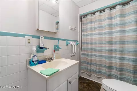 115 Morris Rd # A, Schenectady, NY 12304 photo 8