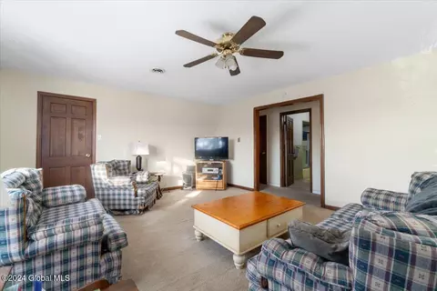 115 Morris Rd # A, Schenectady, NY 12304 photo 17