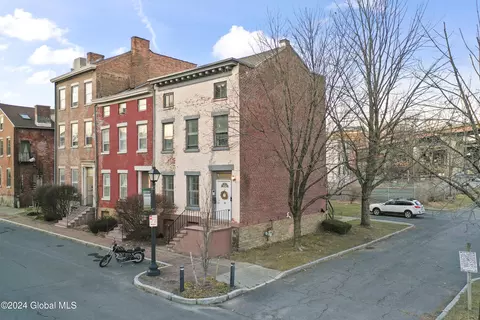 36 Westerlo St #8, Albany, NY 12202