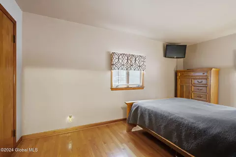 Bedroom - 2801 Consaul Rd, Schenectady, NY 12304 photo 1 of 7