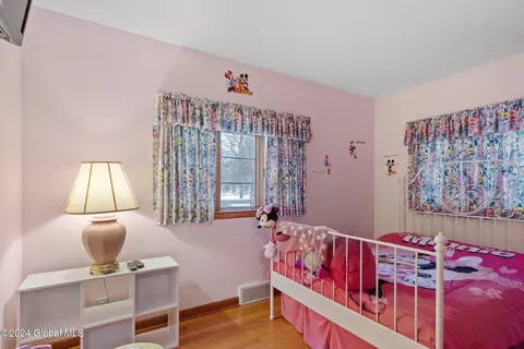 Bedroom - 2801 Consaul Rd, Schenectady, NY 12304 photo 3 of 7