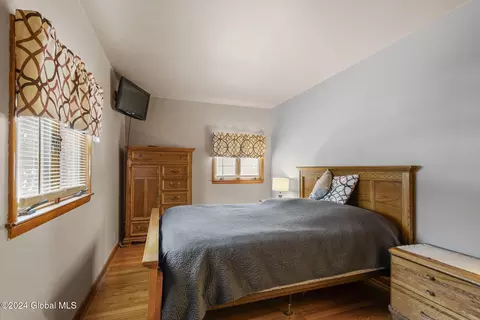 Bedroom - 2801 Consaul Rd, Schenectady, NY 12304 photo 2 of 7