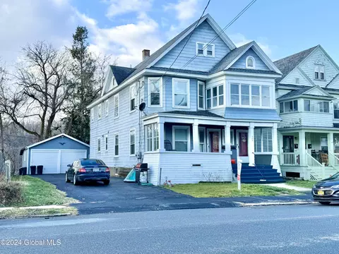 382 Division St, Amsterdam, NY 12010