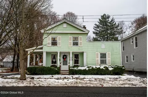 17 Mowry Ave, Greenwich, NY 12834