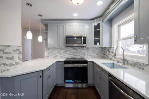 Kitchen - 80 Elliott Ave, Schenectady, NY 12304 photo 3 of 3