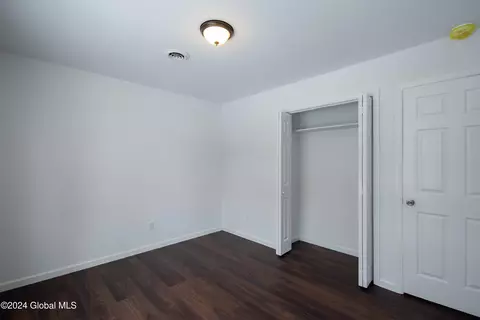 Bedroom - 80 Elliott Ave, Schenectady, NY 12304 photo 2 of 3